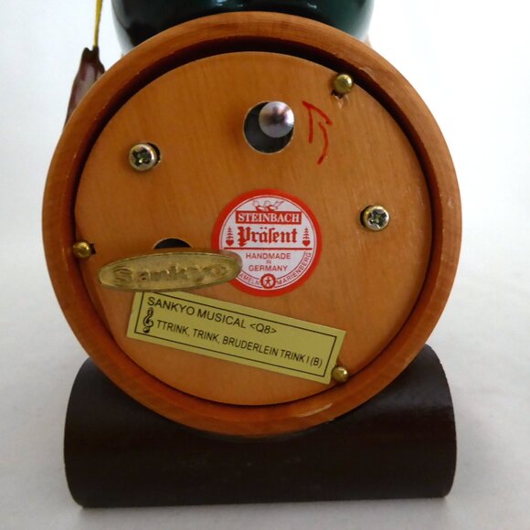 NEW 14” STEINBACH GERMANY OKTOBERFEST MUSIC BOX WOOD SMOKER BEER BARREL - Picture 14 of 16